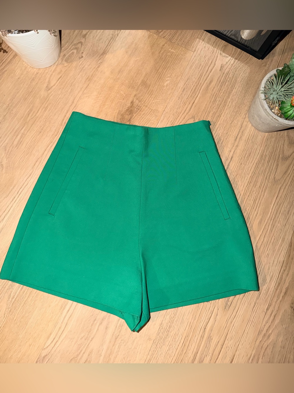 ZARA  short ✨💚